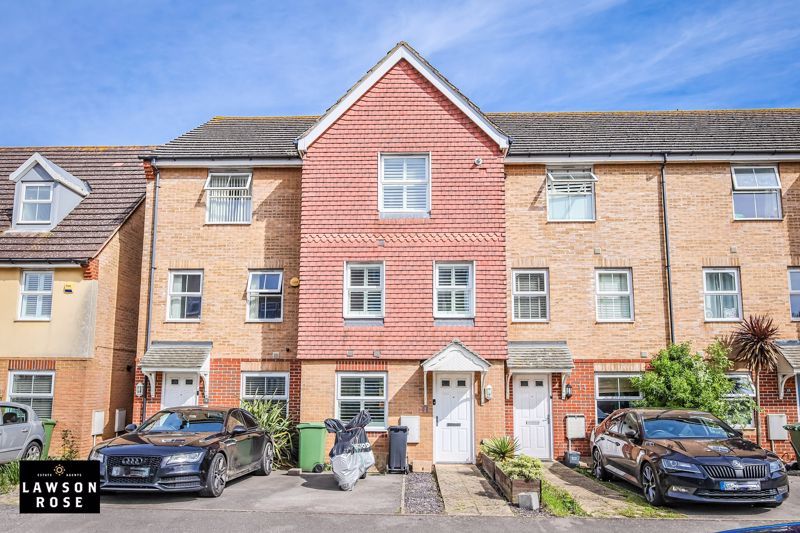 4 bed town house for sale in East Shore Way, Portsmouth PO3, £390,000