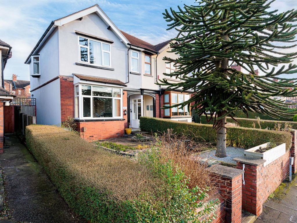 4 bed semidetached house for sale in Princes Road, Hartshill, StokeOn