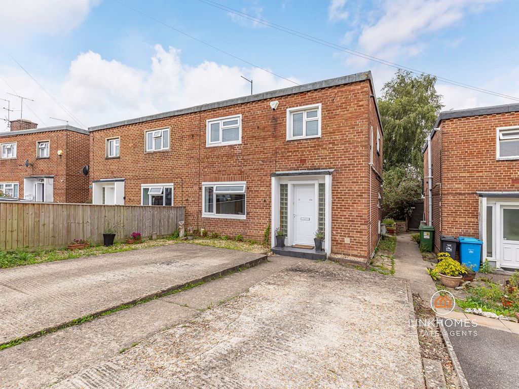 1 bed flat for sale in Greenfield Road, Poole BH15, £185,000 Zoopla