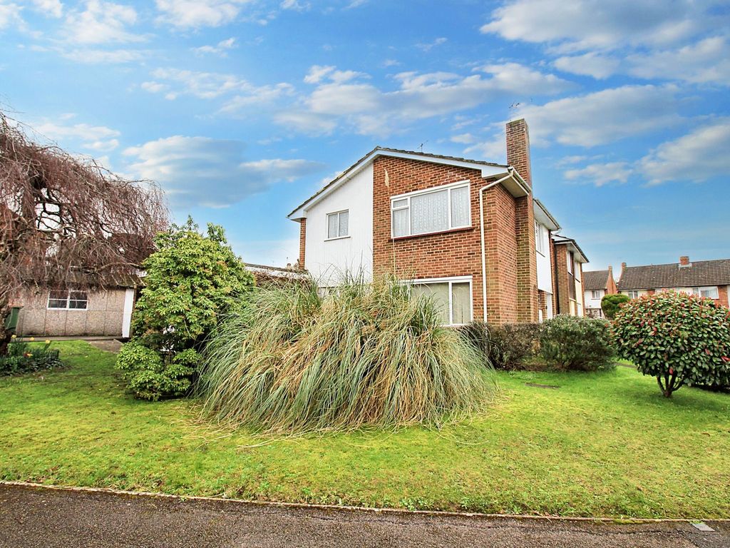3 bed detached house for sale in Kingsfold Avenue, Townhill Park SO18