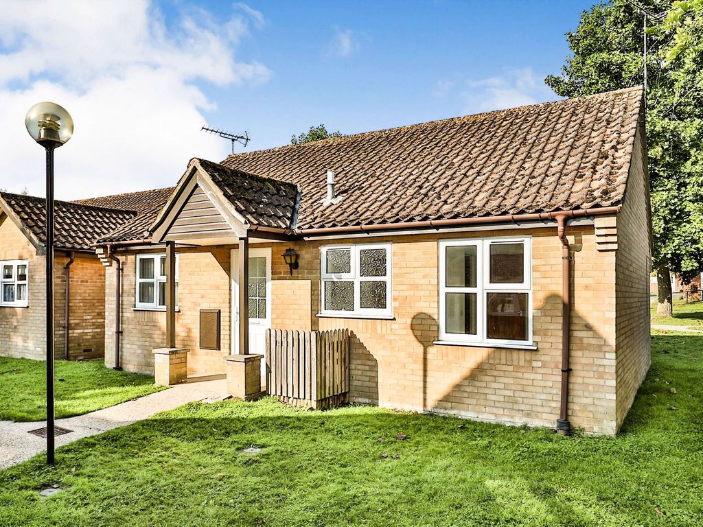 2 bed detached bungalow for sale in Northwell Place, Northwell Pool