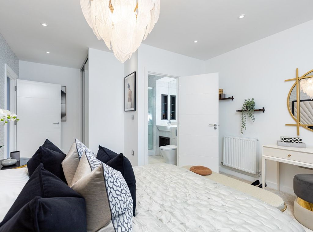 Ridgeway, Mill Hill East NW7  