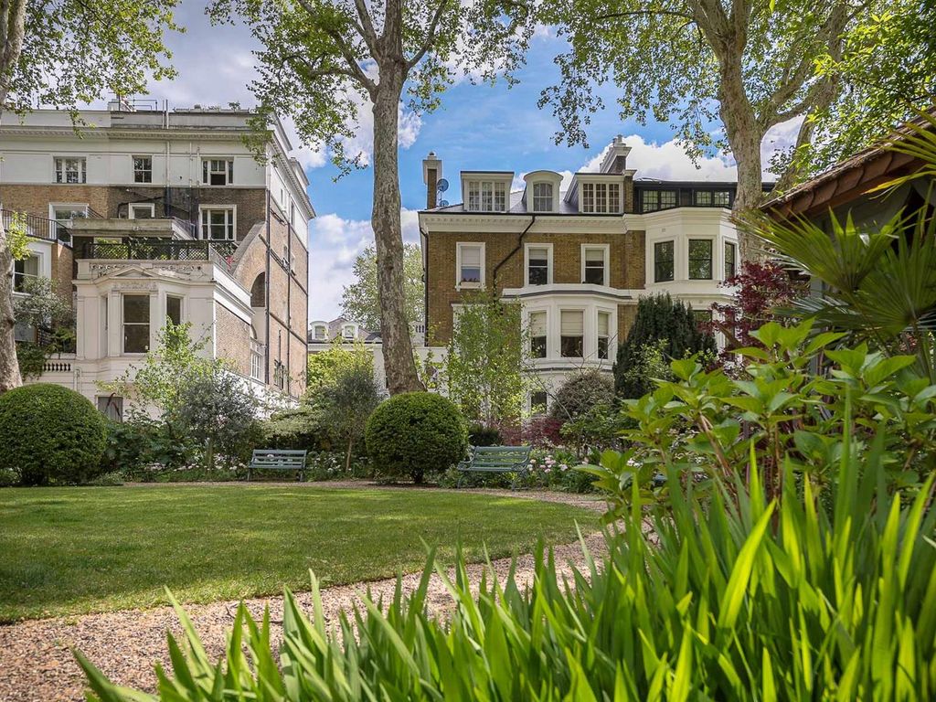 3 bed flat to rent in Wetherby Gardens, London SW5, £5,850 pcm Zoopla