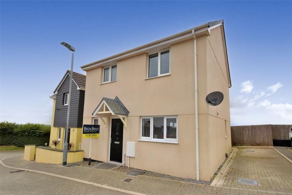 3 bed semidetached house for sale in Harvenna Heights, Fraddon, St