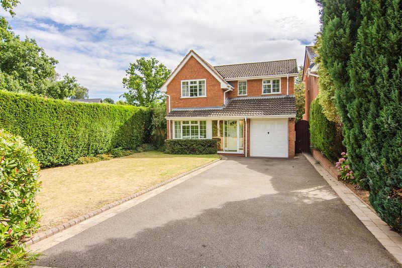 4 bed detached house for sale in Bramble Lane, Hunslet, Burntwood WS7