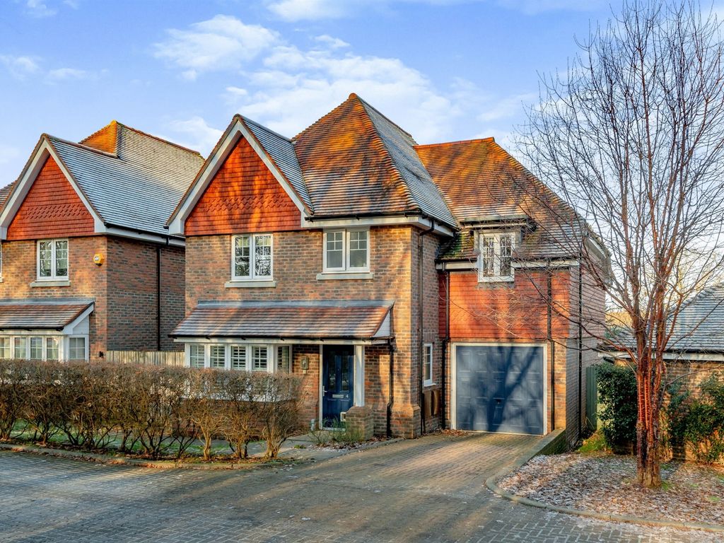 4 bed detached house for sale in Horsted Grove, East Grinstead RH19 Zoopla
