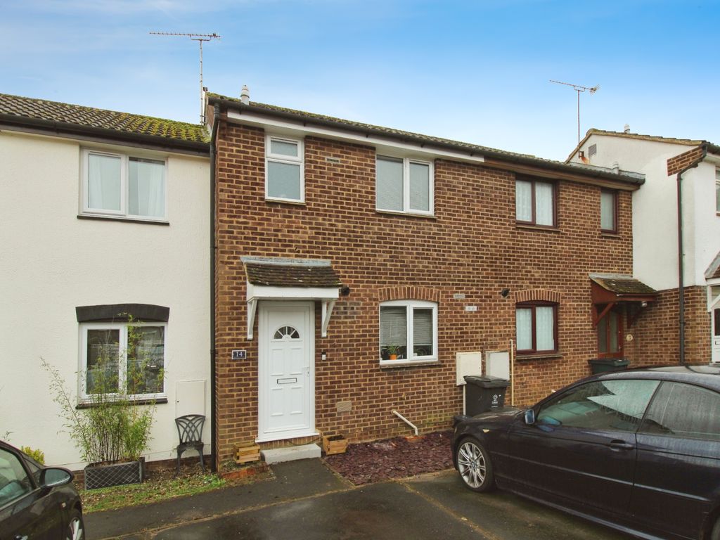 2 bed terraced house for sale in Melrose Close, Eastleaze, Swindon SN5