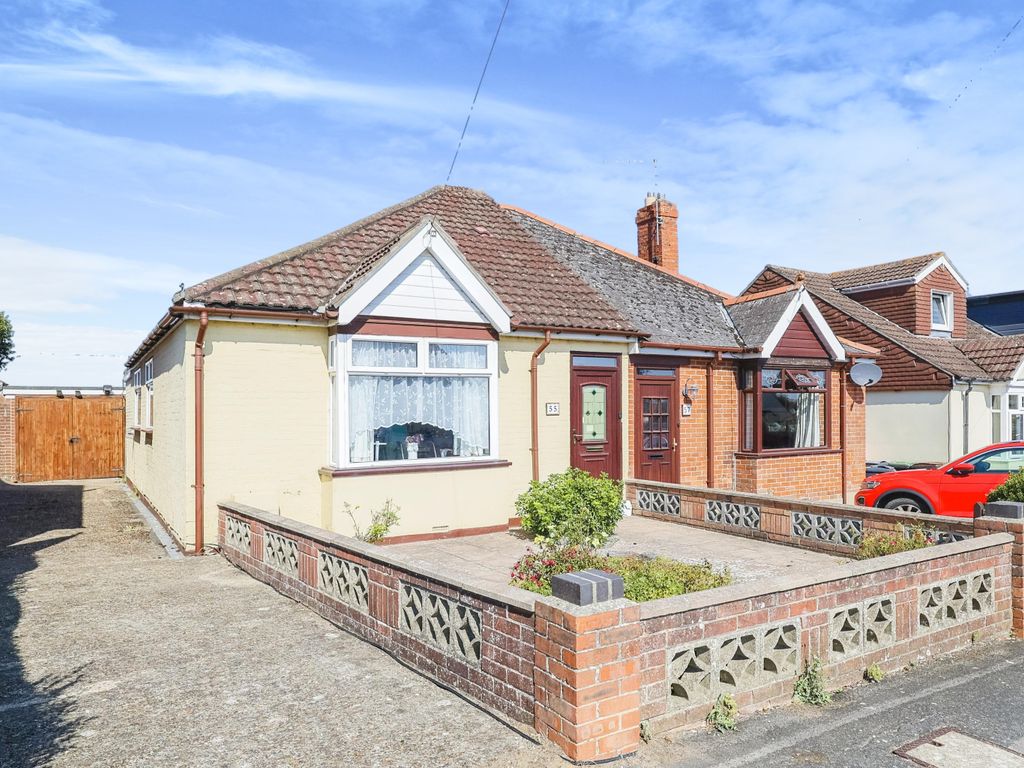 2 bed bungalow for sale in Geoffrey Avenue, Waterlooville PO7 Zoopla