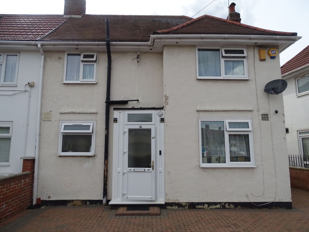 3 bed semidetached house for sale in Allendale Avenue, Southall UB1