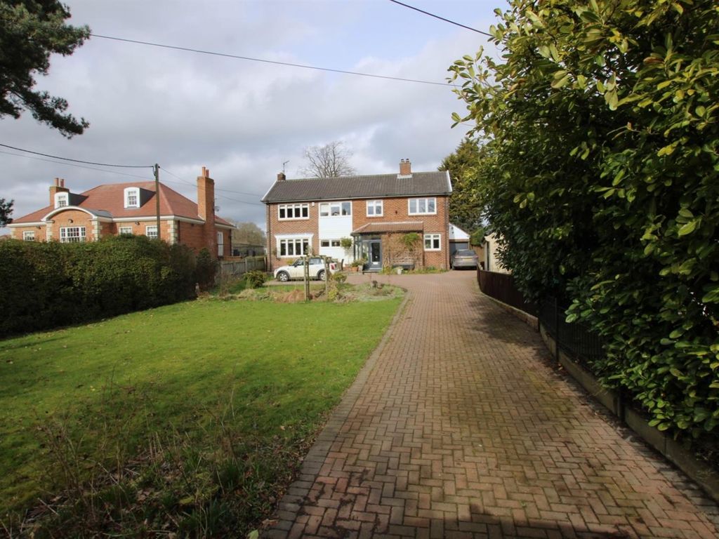 4 bed property for sale in Durham Road, Auckland DL14 Zoopla