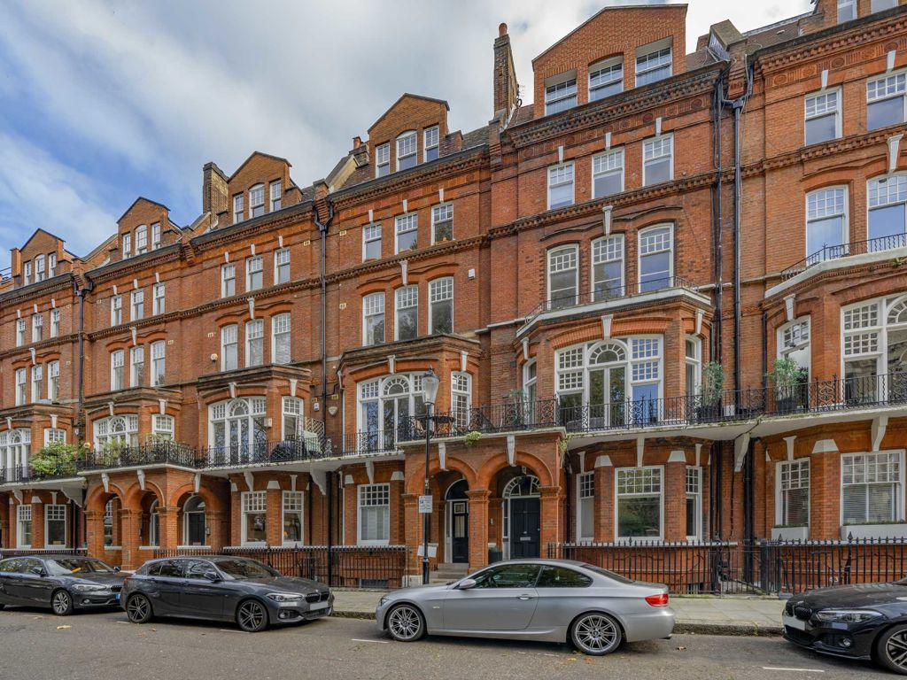2 bed flat for sale in Elm Park Gardens, London SW10, £1,050,000 Zoopla
