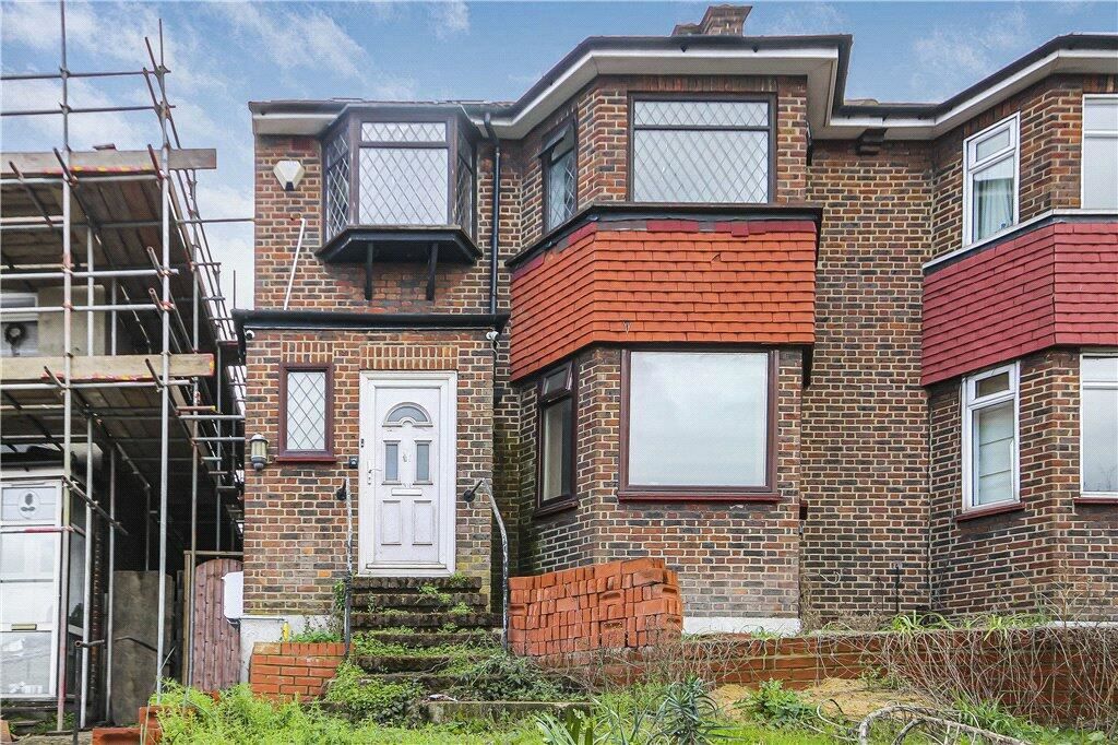 5 bed semidetached house for sale in South Norwood Hill, London SE25