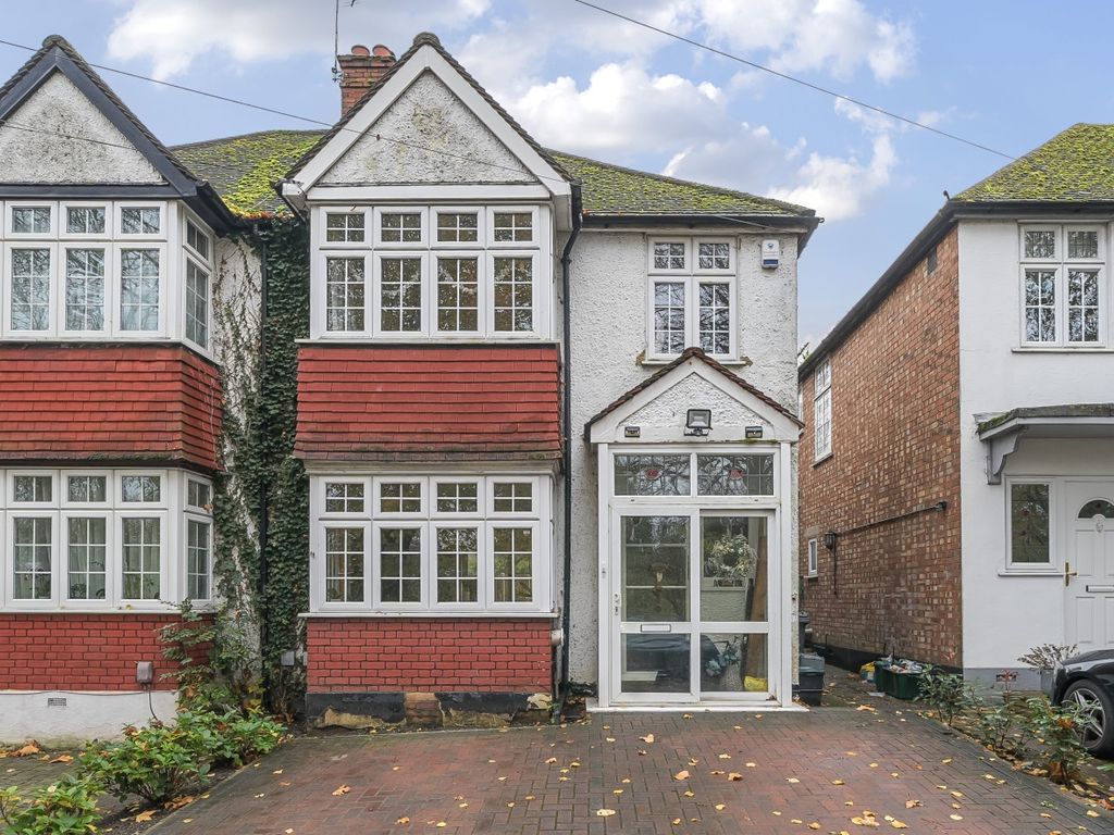 3 bed semidetached house for sale in Court Road, Orpington BR6, £