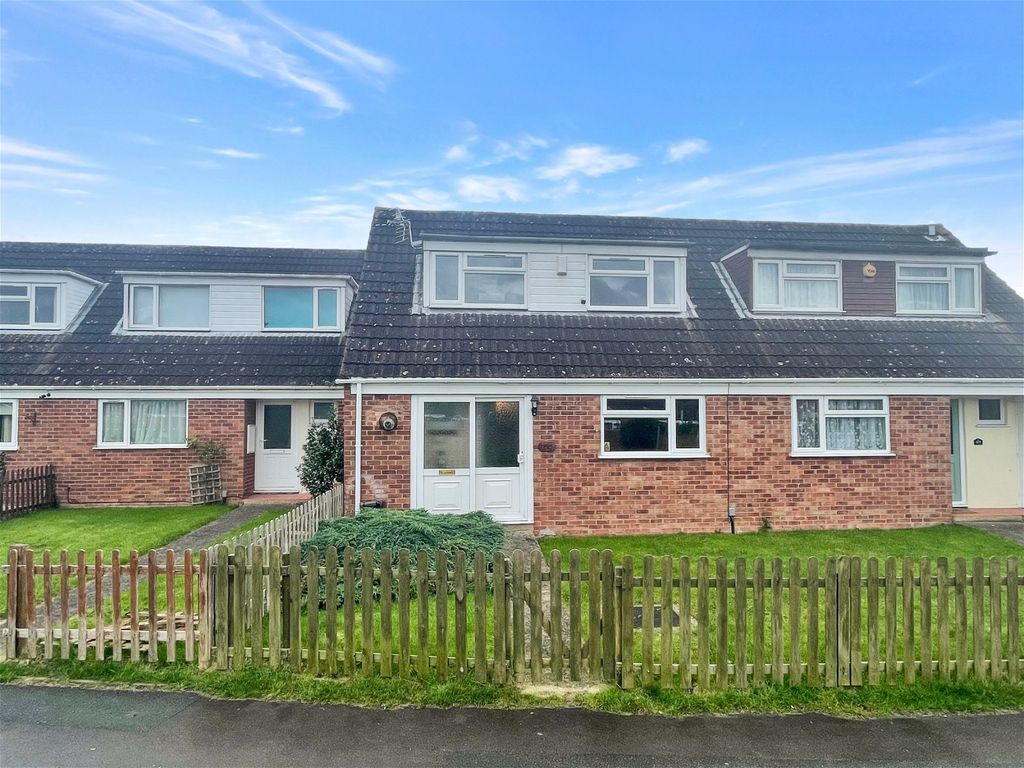 2 bed terraced house for sale in Fieldcourt Gardens, Quedgeley, Gloucester GL2, £230,000 Zoopla