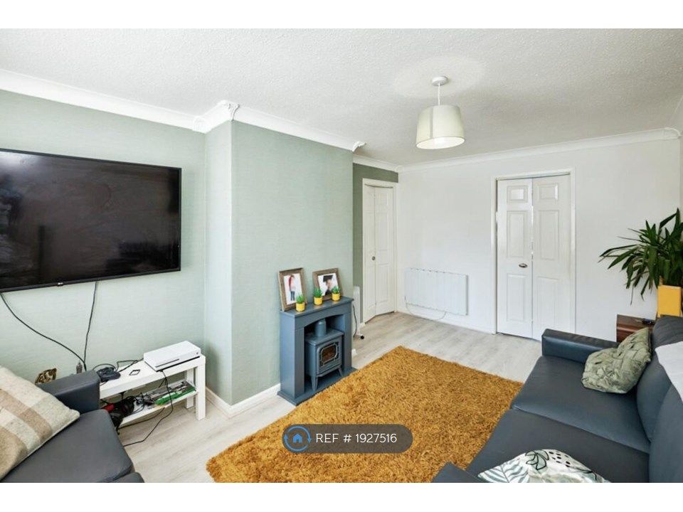 3 bed semidetached house to rent in Markfield Road, Birmingham B26, £