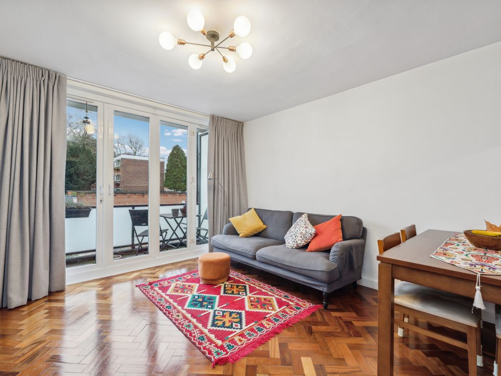 2 bed flat for sale in Cleveland Court, Spring Grove Road TW10, £