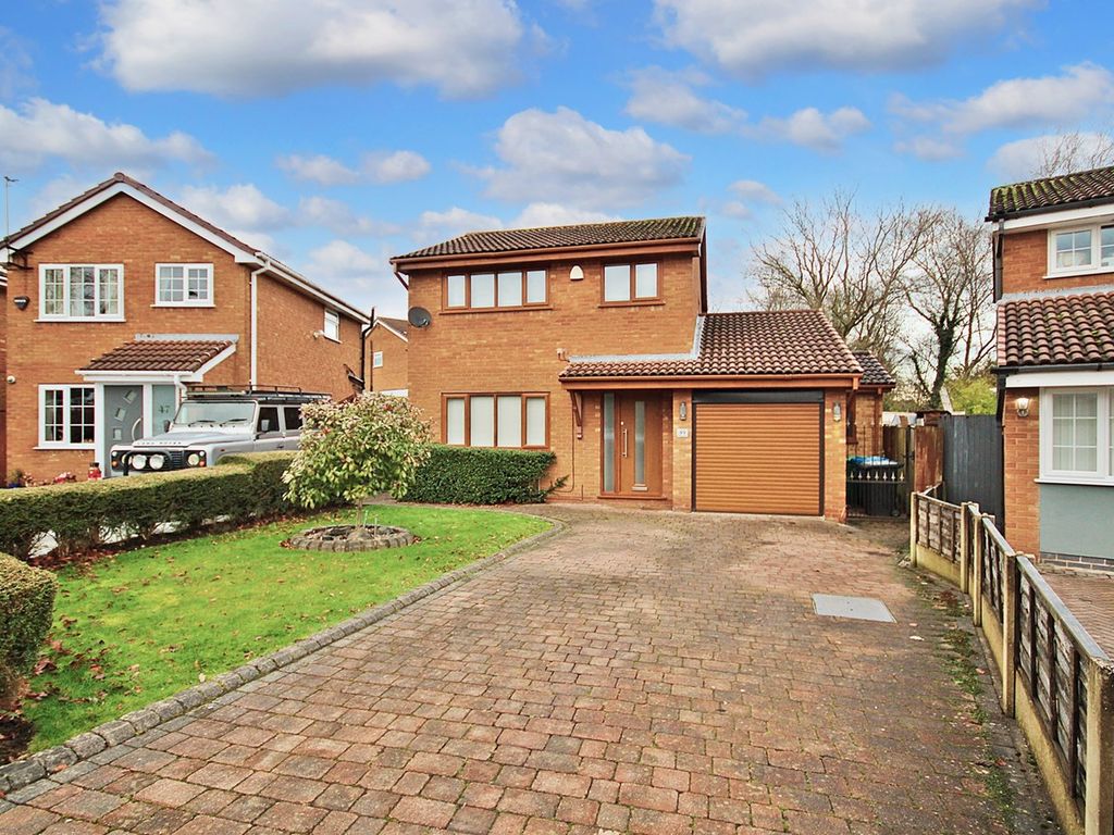 4 bed detached house to rent in Coldstream Close, Warrington WA2, £