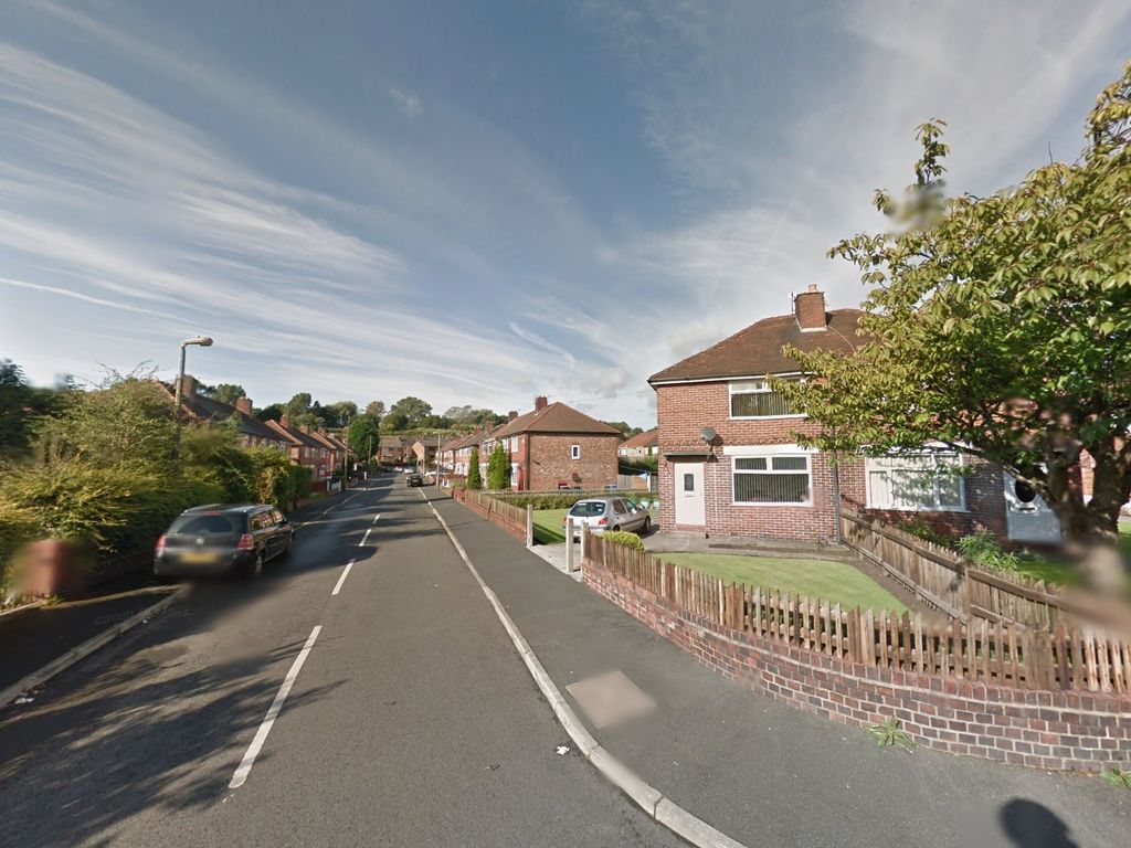 3 bed semidetached house for sale in Deepdale Drive, Manchester M27, £