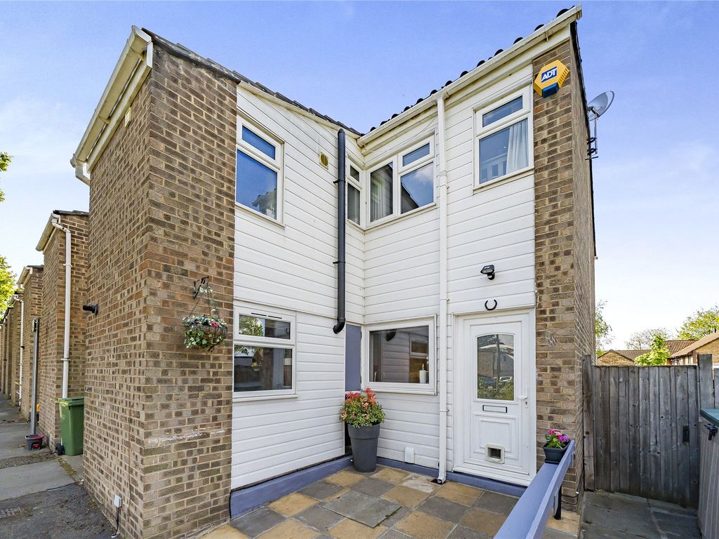 2 bed end terrace house for sale in Kingston Crescent, Beckenham BR3, £