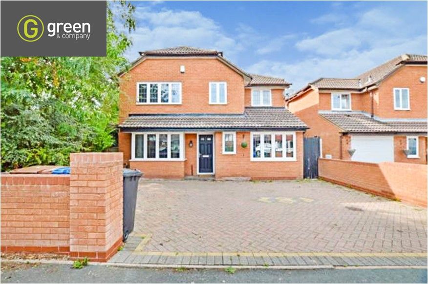 4 bed detached house for sale in Moat Drive, Drayton Bassett, Tamworth