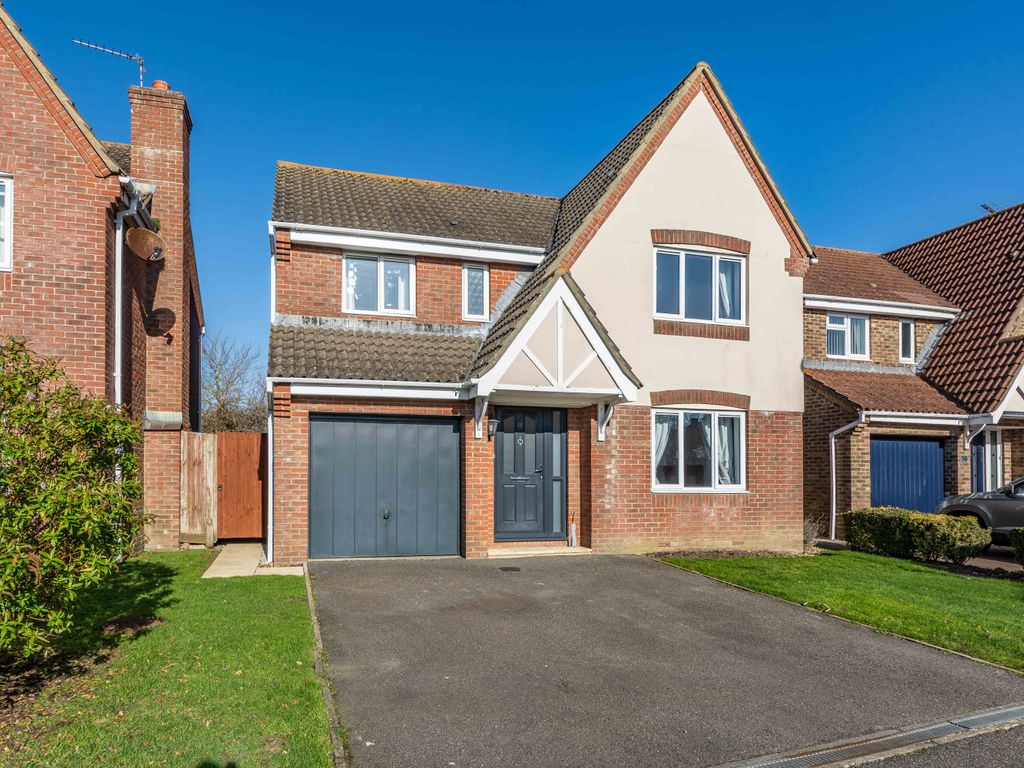 4 bed detached house for sale in Silver Birch Drive, MiddletonOnSea