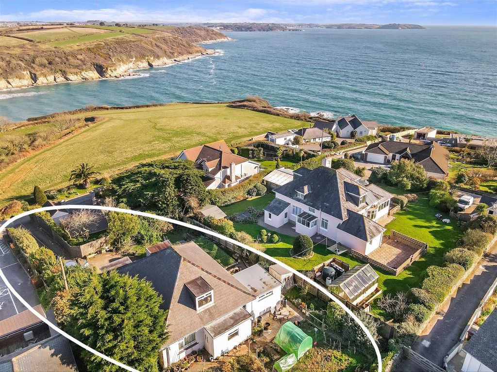 4 bed detached house for sale in West Bay Maenporth Road, Maenporth