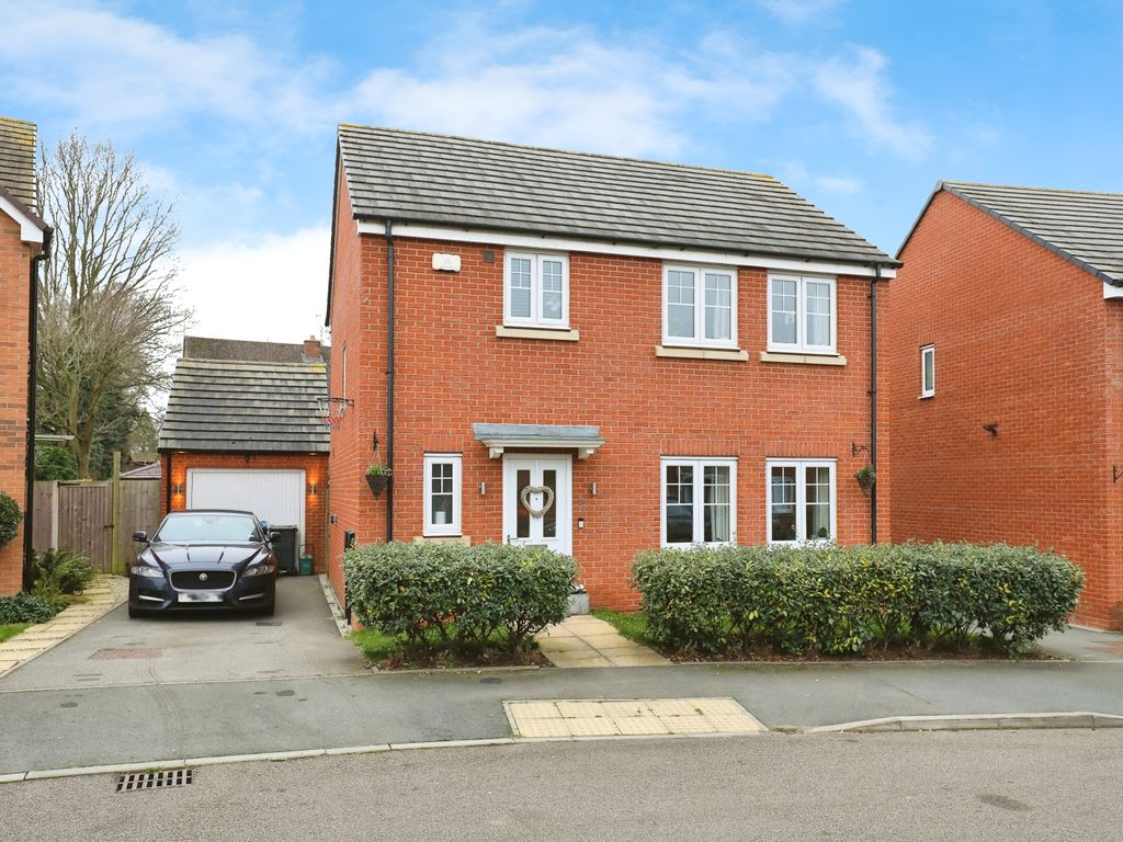 3 bed detached house for sale in Edgehill Drive, StratfordUponAvon