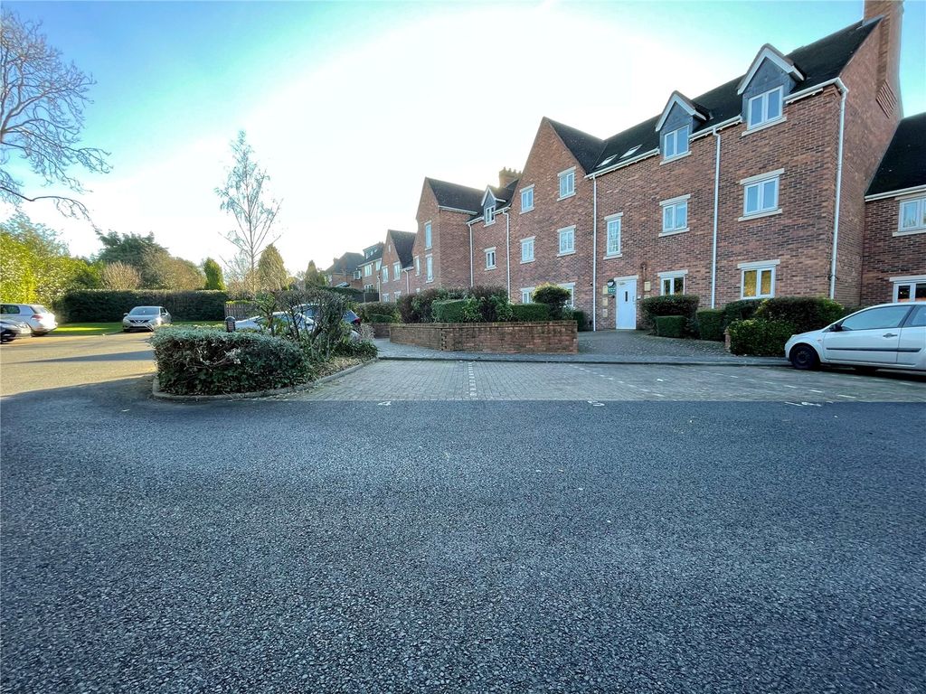 2 bed flat for sale in Yew Tree Lane, Solihull, West Midlands B91 Zoopla