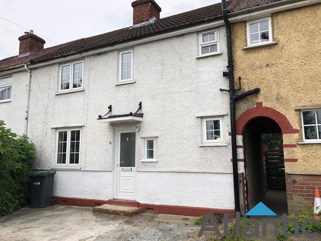 4 bed end terrace house to rent in Broadfield Square, Enfield EN1, £