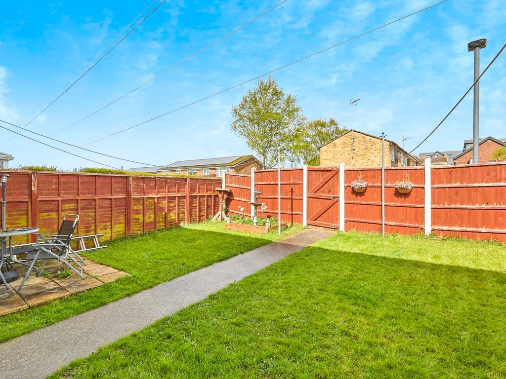 3 bed town house for sale in Queensferry Gardens, Derby DE24, £160,000