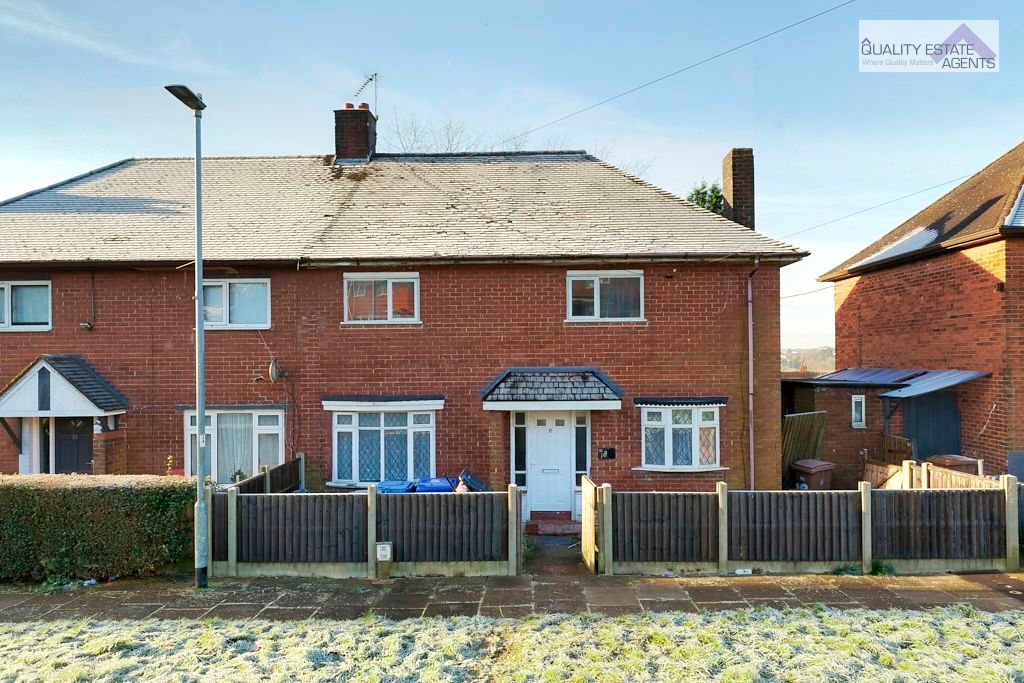 4 bed semidetached house to rent in Carlton Avenue, Tunstall, StokeOn