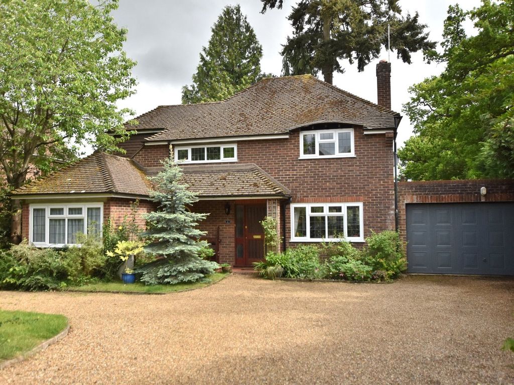 4 bed detached house for sale in Holm Close, Woodham, Addlestone KT15