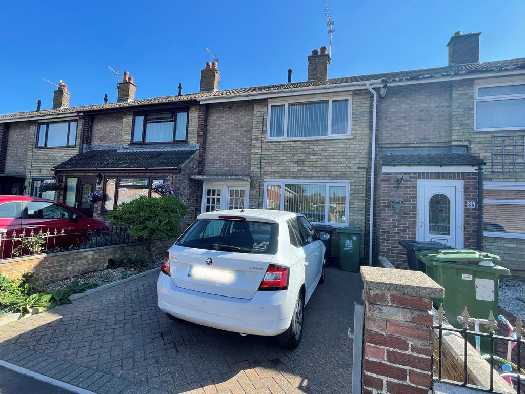 2 bed terraced house for sale in Emmanuel Avenue, Gorleston, Great