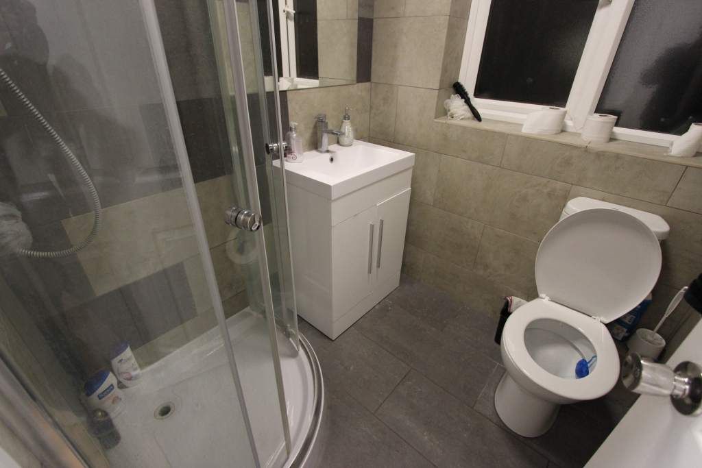 1 bed flat to rent in Goldings Crescent, Hatfield AL10, £625 pcm Zoopla