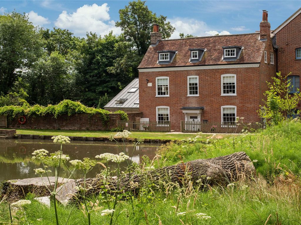 5 bed detached house for sale in Wonham Lane, Betchworth, Surrey RH3