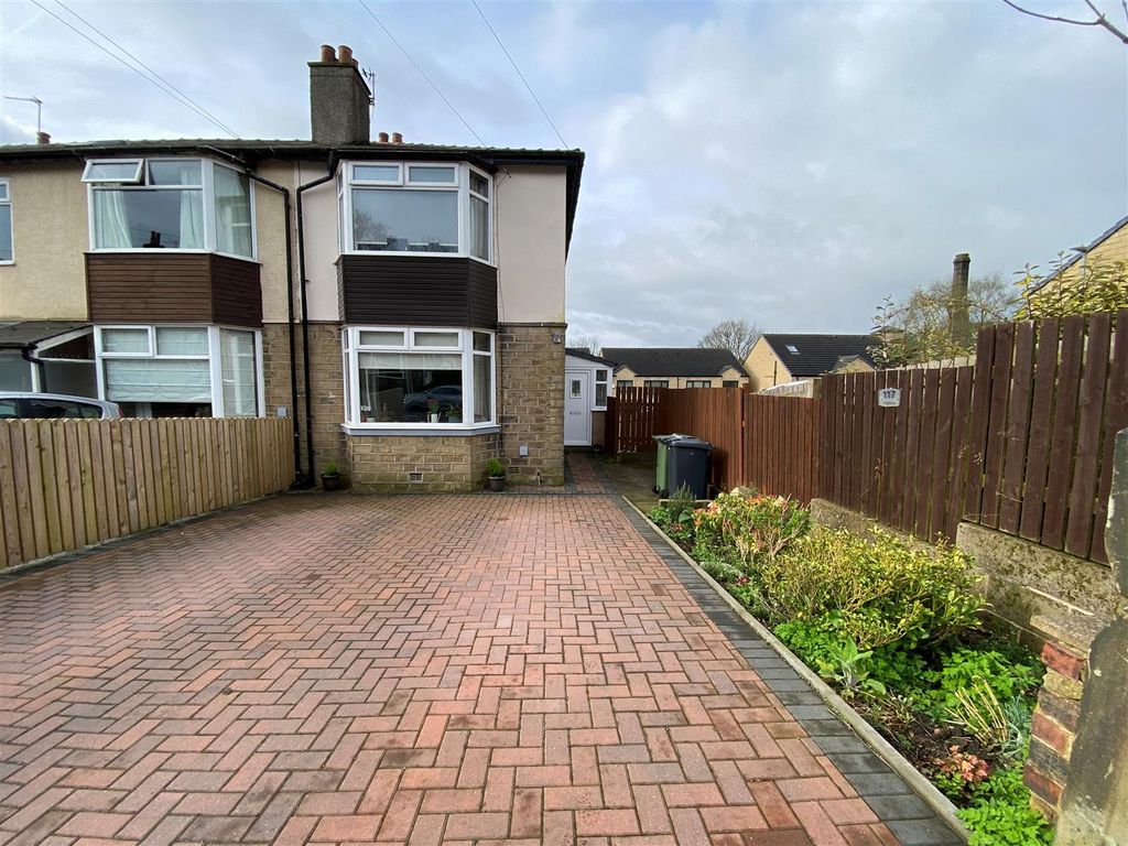 2 bed end terrace house for sale in Prospect Road, Longwood, Huddersfield HD3, £170,000 Zoopla
