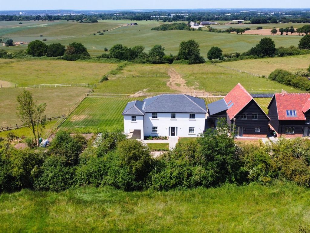 New home, 4 bed property for sale in 4 Valley View, Epping Green