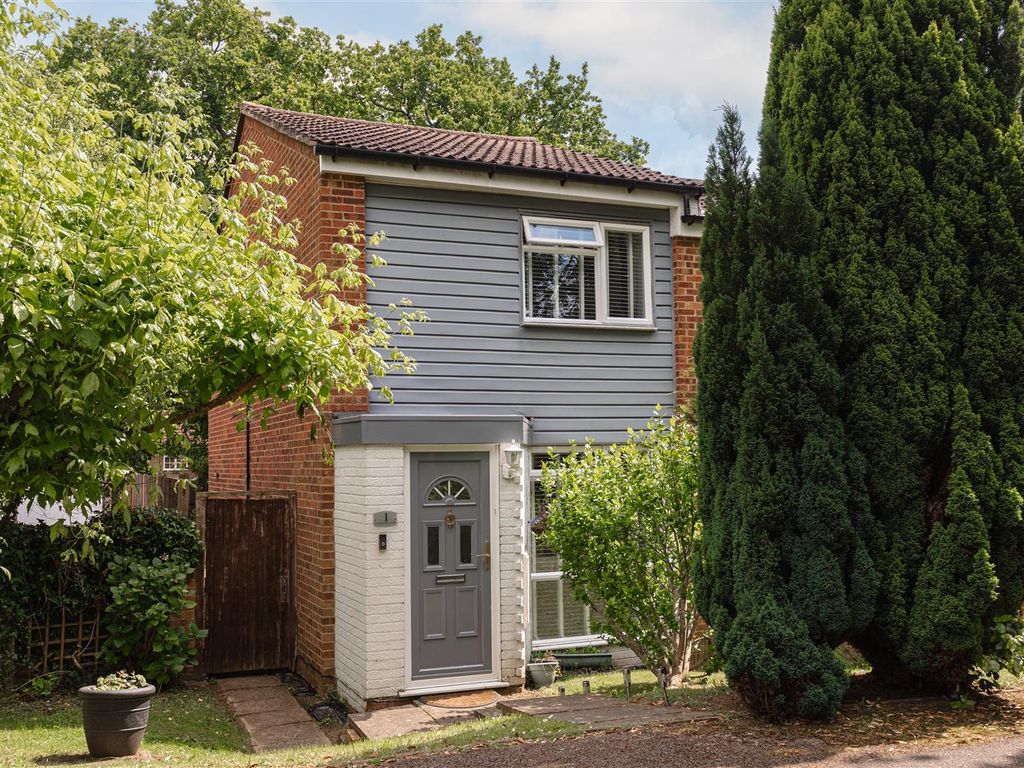 2 bed end terrace house to rent in Silverstone Close, Redhill RH1, £1,800 pcm Zoopla