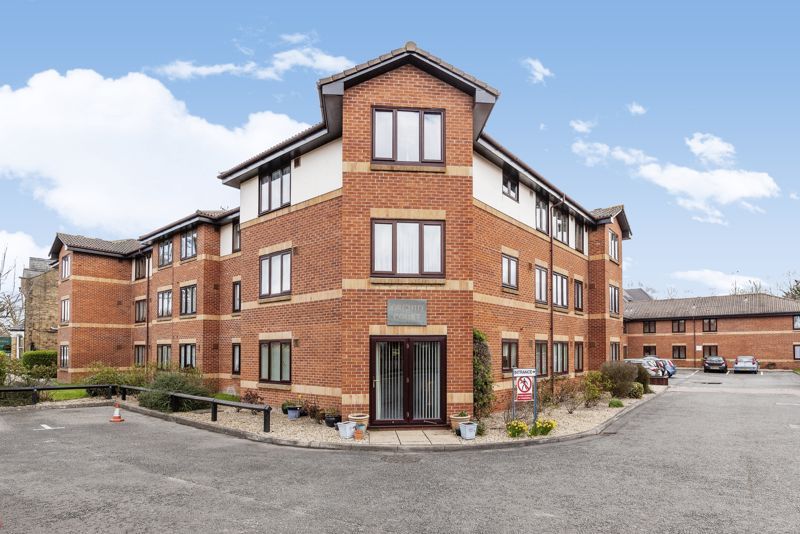2 bed flat for sale in Orchid Court, Egham TW20 Zoopla