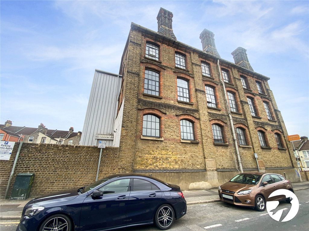 2 bed flat to rent in The Old Bakery, 277 Gillingham Road, Gillingham