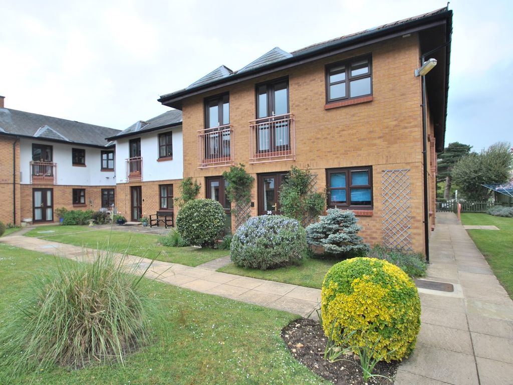 2 bed property for sale in Rectory Court, Cleeve, Cheltenham