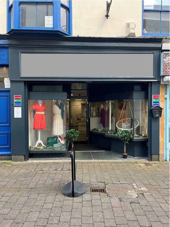 Retail premises to let in Market Street, Aberdare, Mid CF44