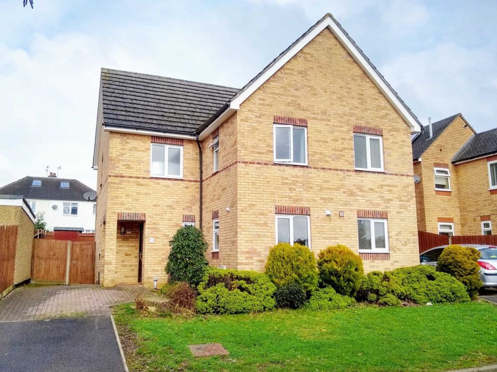 Sempill Road, Hemel Hempstead HP3  