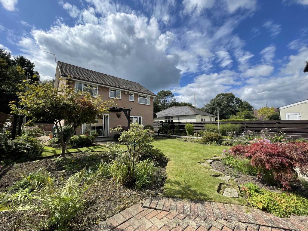 4 bed detached house for sale in Ivor Road, Corfe Mullen, Wimborne BH21