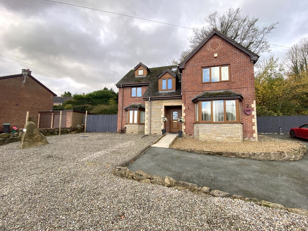 5 bed detached house to rent in Westminster Road, Moss Valley, Wrexham