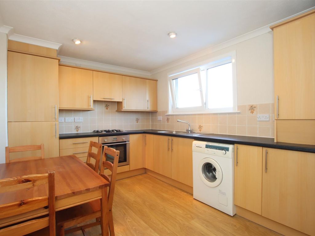 2 bed flat for sale in 65 Dunsinane Drive, Perth PH1 Zoopla