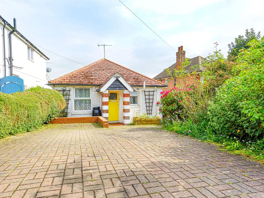 2 bed detached bungalow for sale in Fairlight Road, Hastings TN35, £