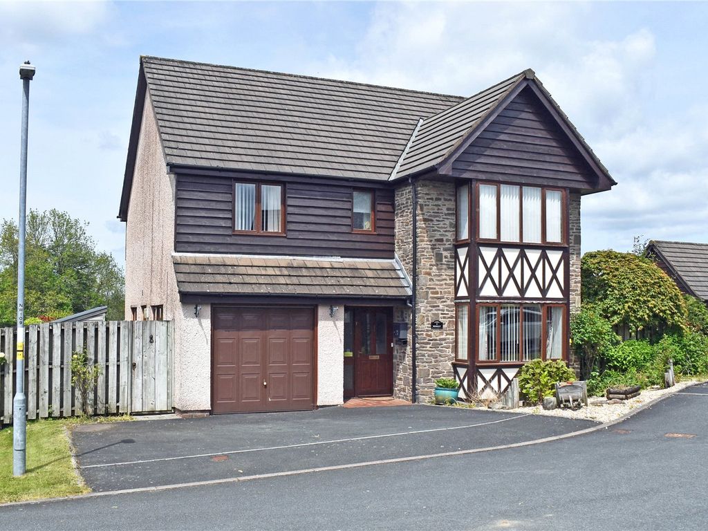 4 bed detached house for sale in Clos Y Berllan, Newbridge On Wye