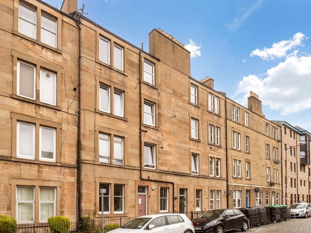 2 bed flat for sale in Flat 7, 11, Cathcart Place, Dalry EH11, £225,000