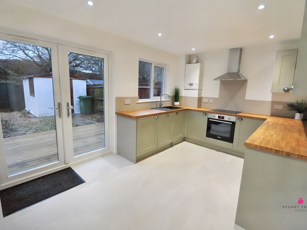 3 bed end terrace house for sale in Leveller Row, Billericay CM12, £